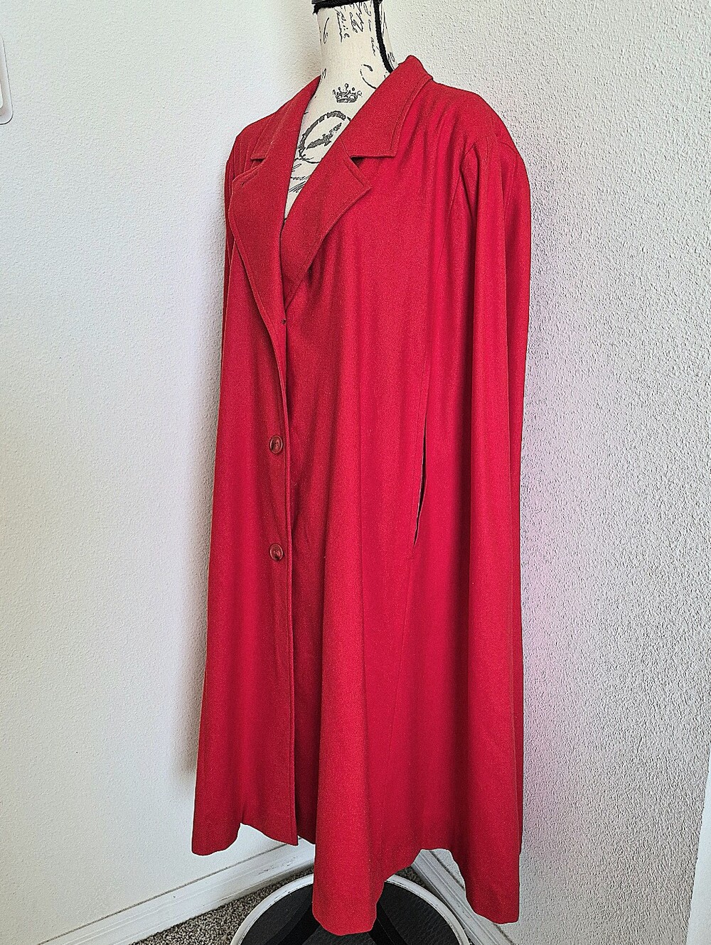 SOLD Vintage Pendleton Red Long 100% Wool Cape Coat Size L Button USA Classic - Picture 11 of 17